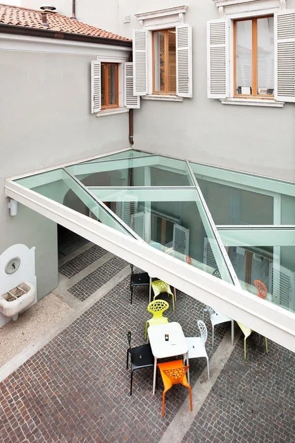 Thumbnail: iron terrace pergola design